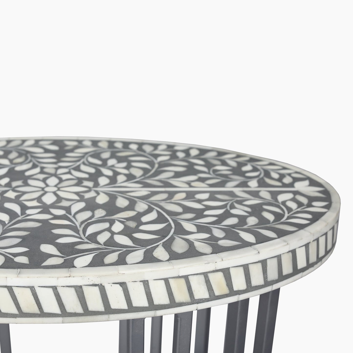 Jardin Bone Inlay Oval Side Table