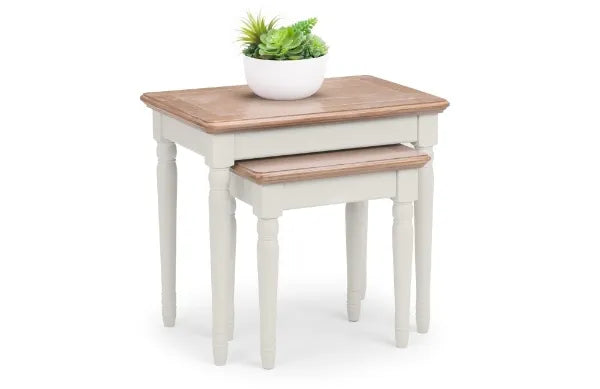 Cairn Oak Nesting Side Tables