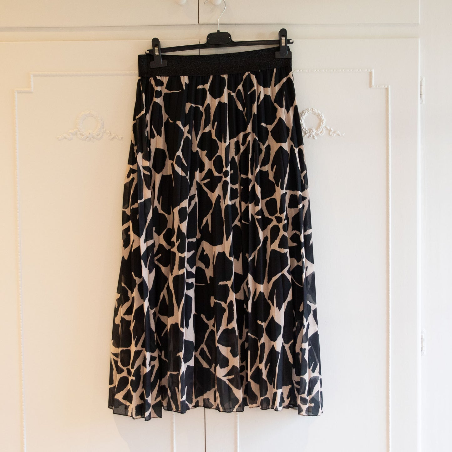 Giraffe Print Skirt Black/Beige